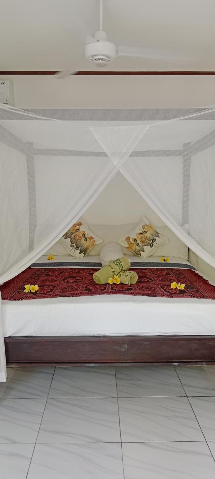 Beten Enjung Home Stay&Waroeng آميدْ المظهر الخارجي الصورة