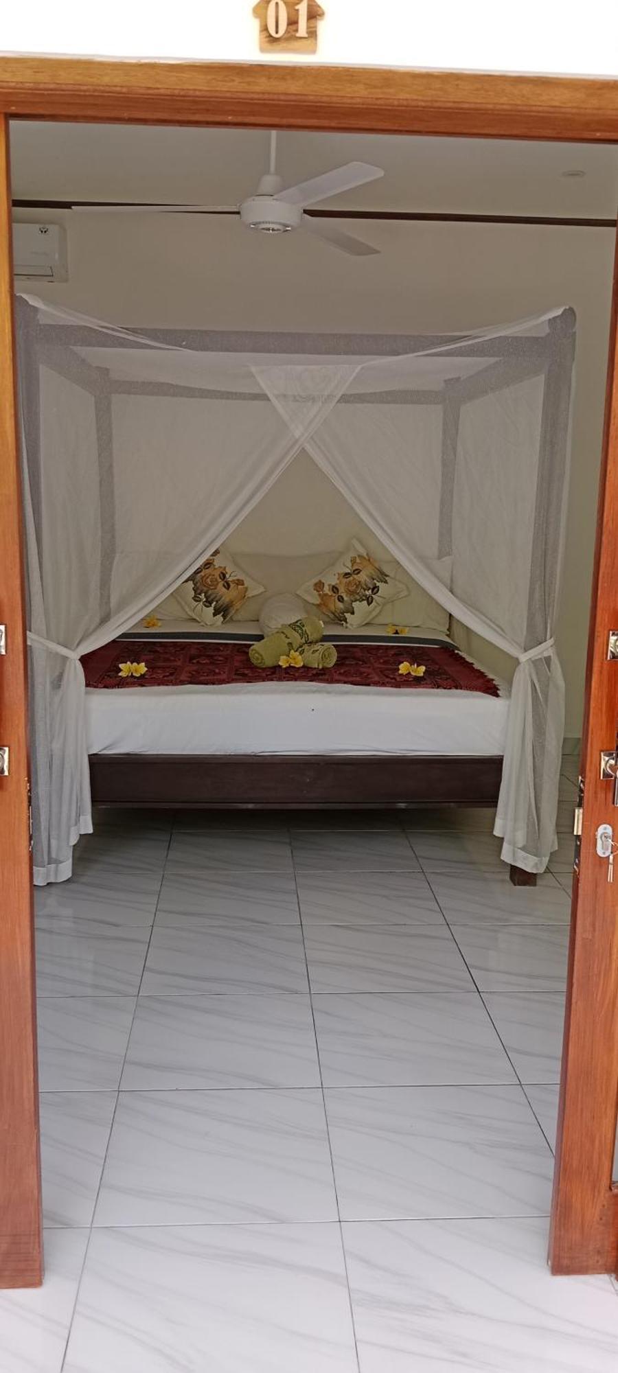 Beten Enjung Home Stay&Waroeng آميدْ المظهر الخارجي الصورة