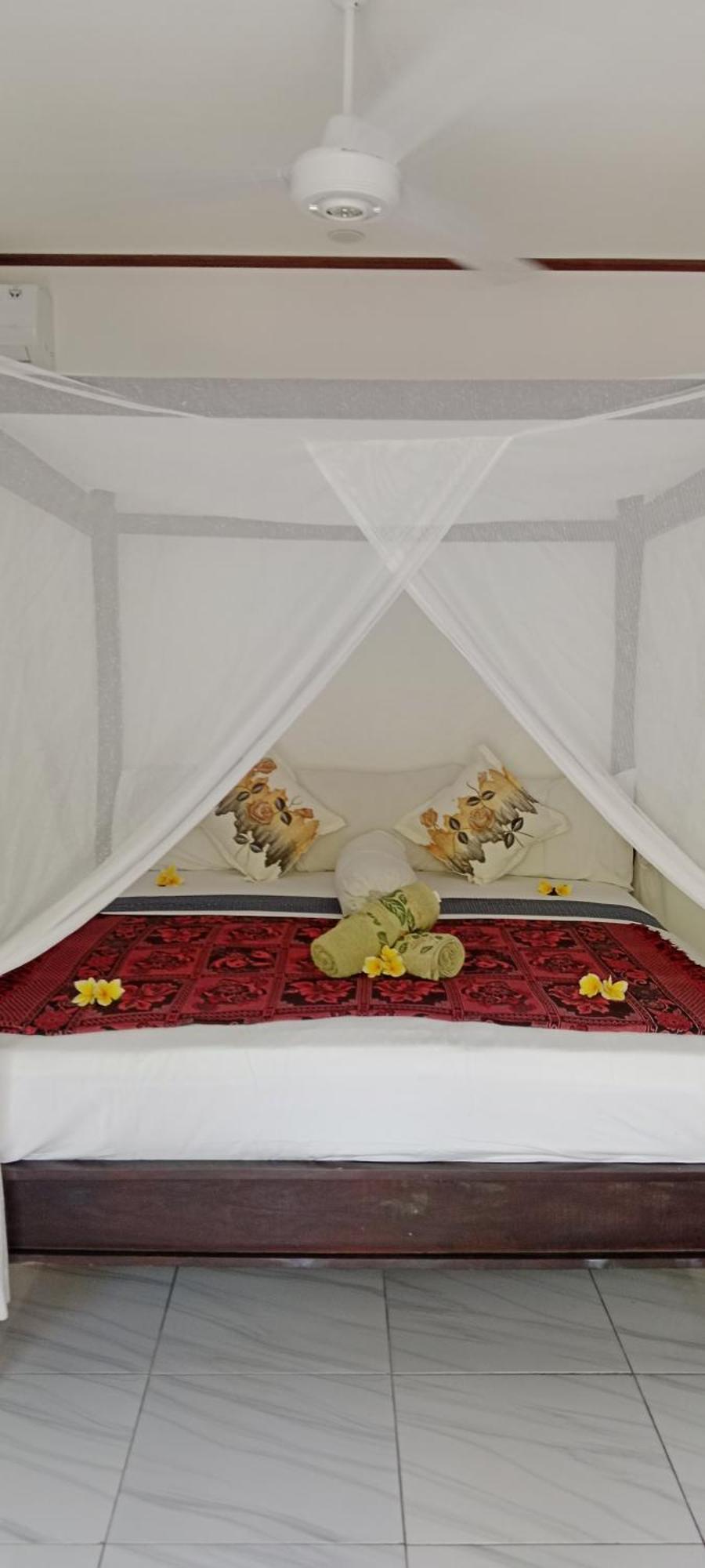 Beten Enjung Home Stay&Waroeng آميدْ المظهر الخارجي الصورة