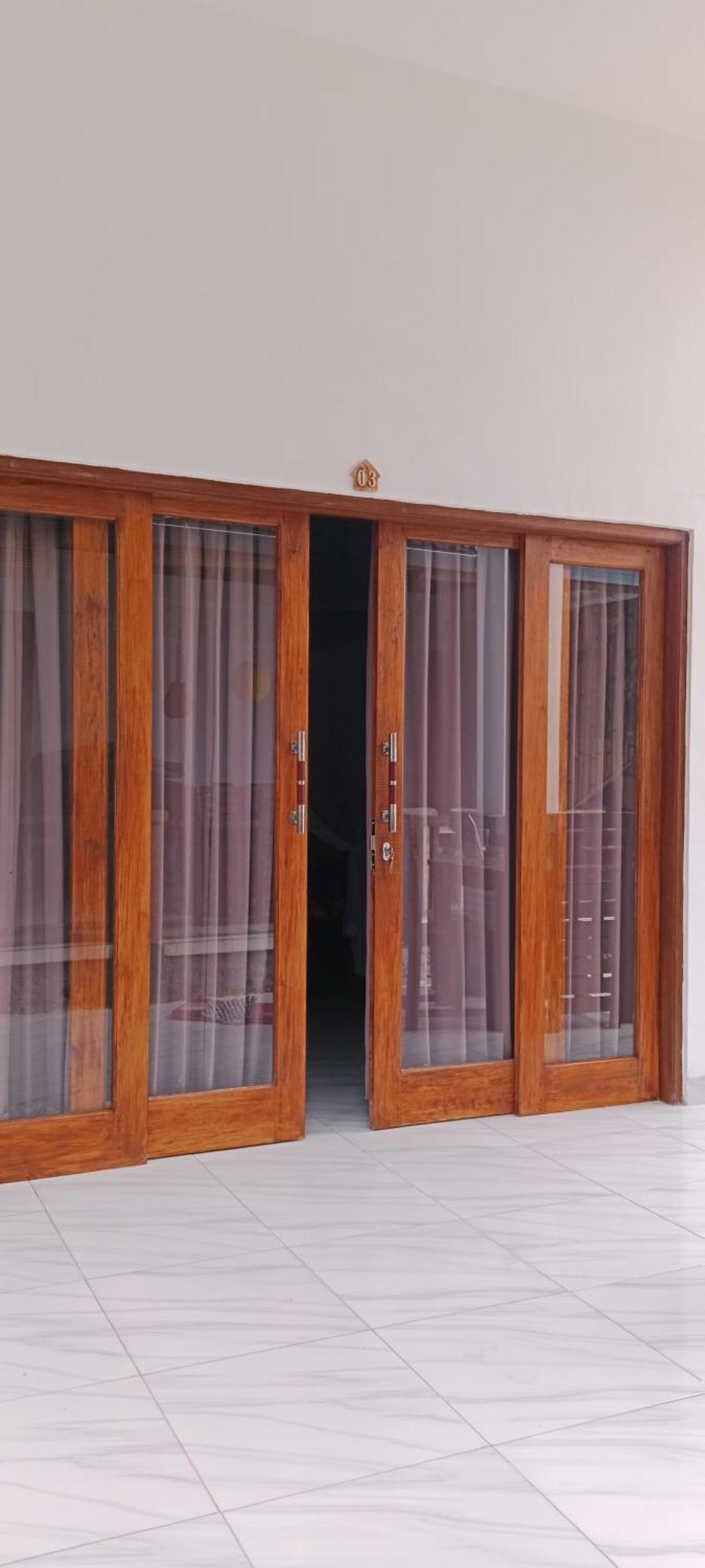 Beten Enjung Home Stay&Waroeng آميدْ المظهر الخارجي الصورة
